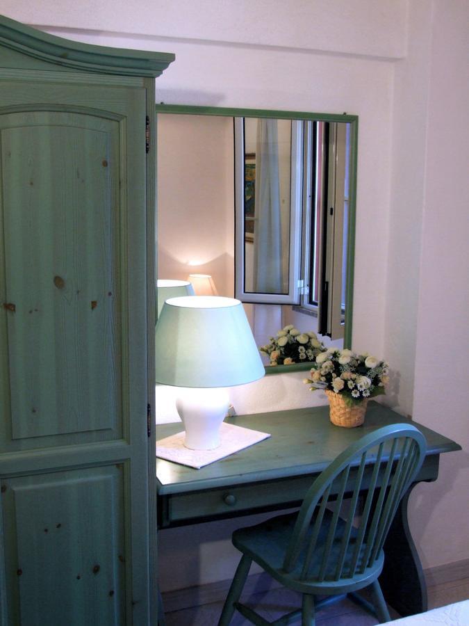 Villa Mica La Maddalena  Eksteriør billede