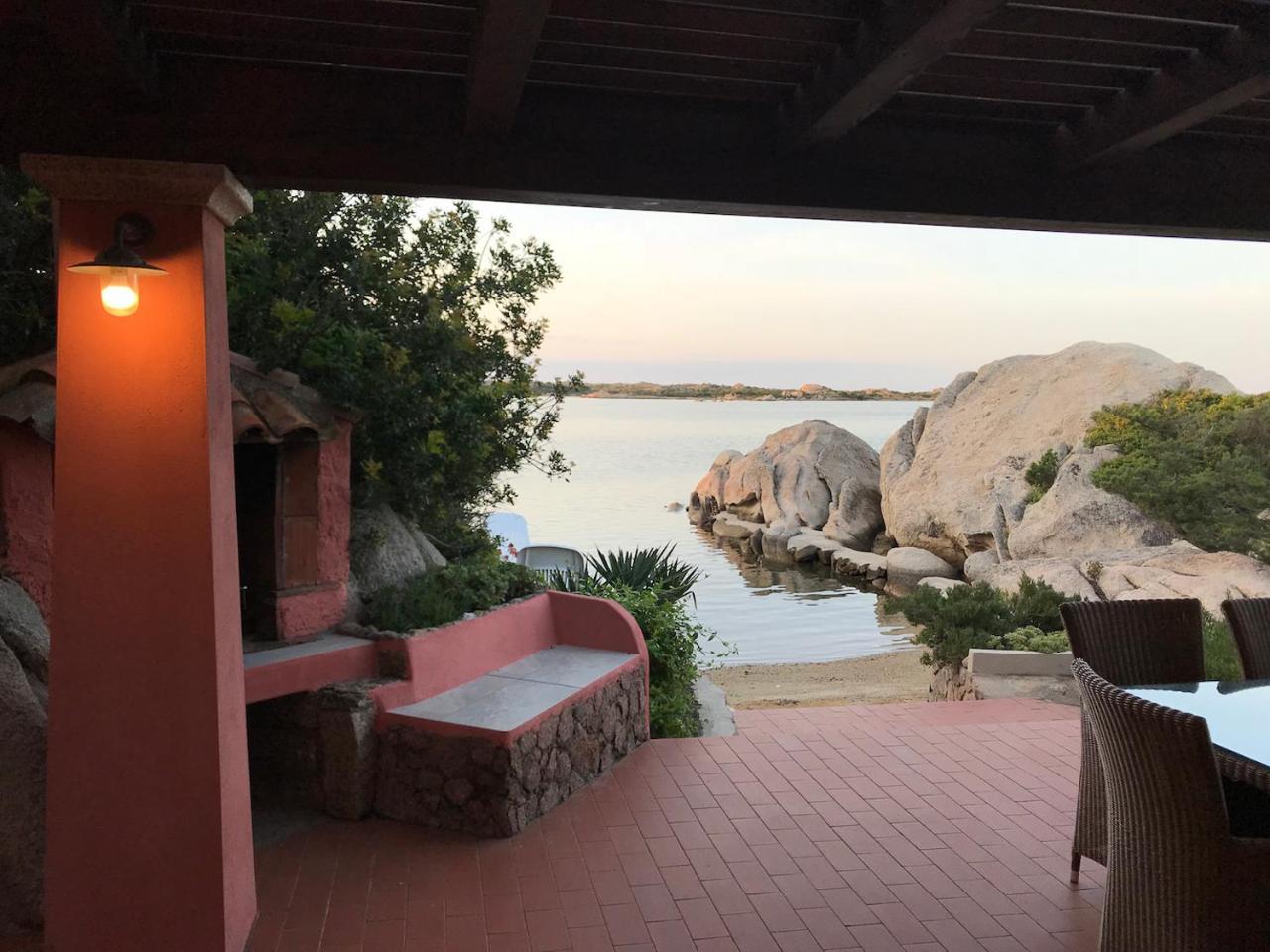 Villa Mica La Maddalena  Eksteriør billede